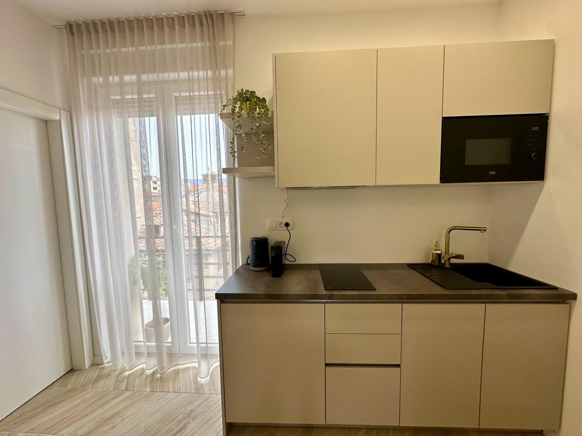 Mariani Luxury Rooms In Center Split Exterior foto